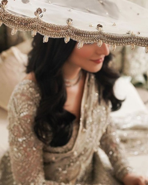 সঠিক সময়ে সাহসী সিদ্ধান্তই বিয়েকে জীবনের সবচেয়ে বড় বিজয়ে পরিণত করে